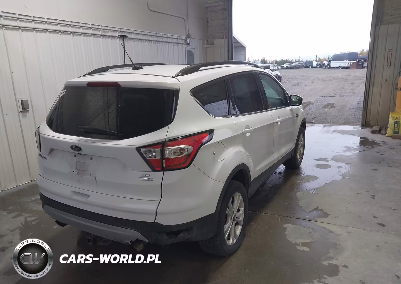 2018 Ford Escape Se VIN:1FMCU9GD8JUC61610 - 4