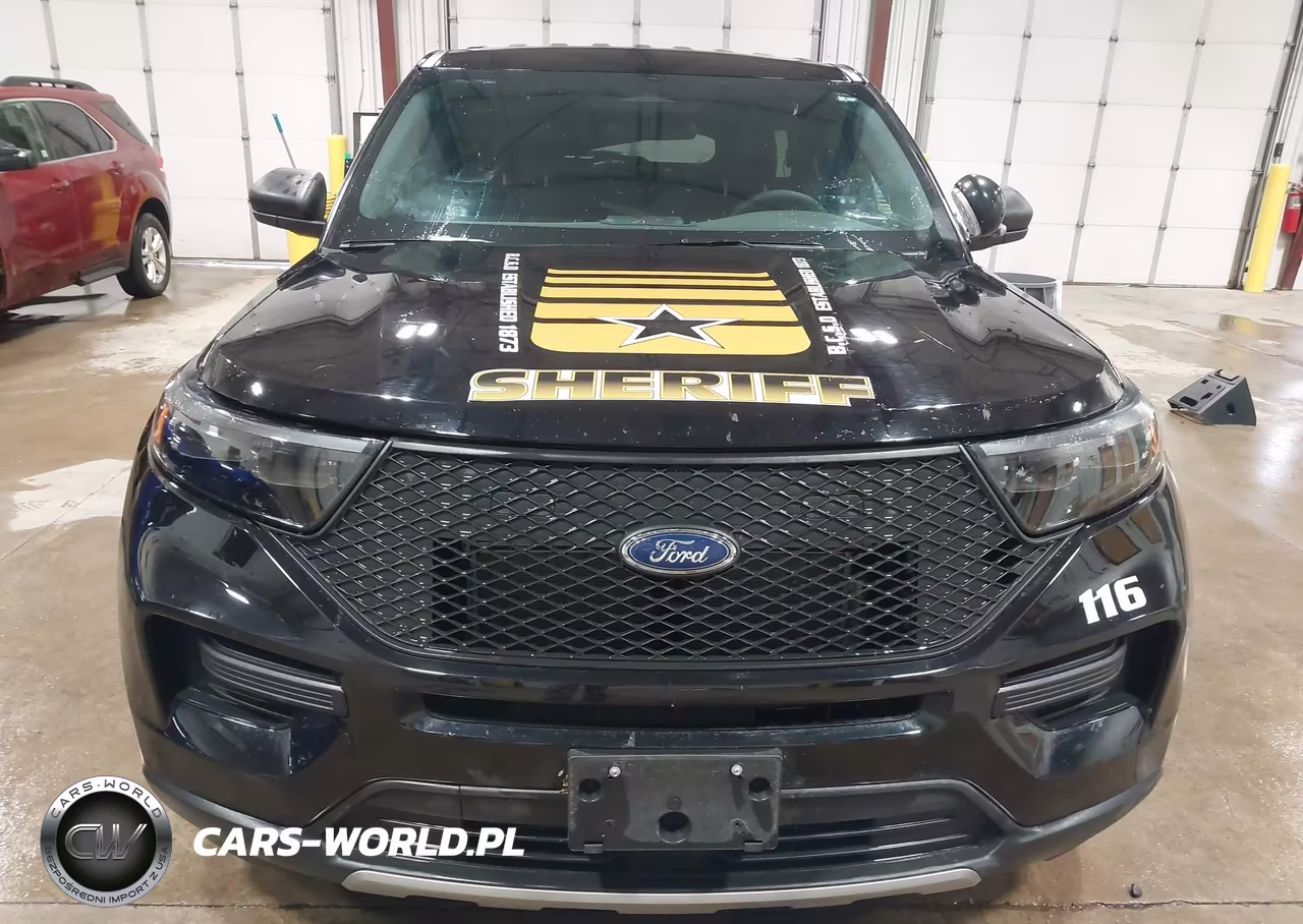2025 Ford Police Interceptor Utility VIN:1FM5K8AC5SGB11009 - 12