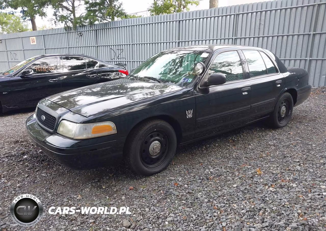 FORD CROWN VICTORIA VIN:2FABP7BV9BX141326 - 2