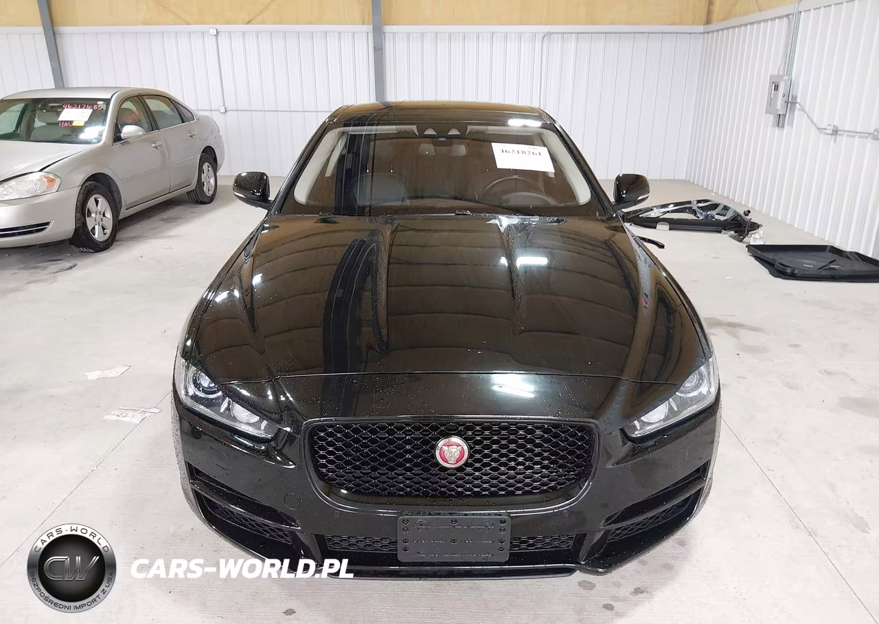 2018 Jaguar Xe 25T Prestige VIN:SAJAK4FX7JCP38261 - 13