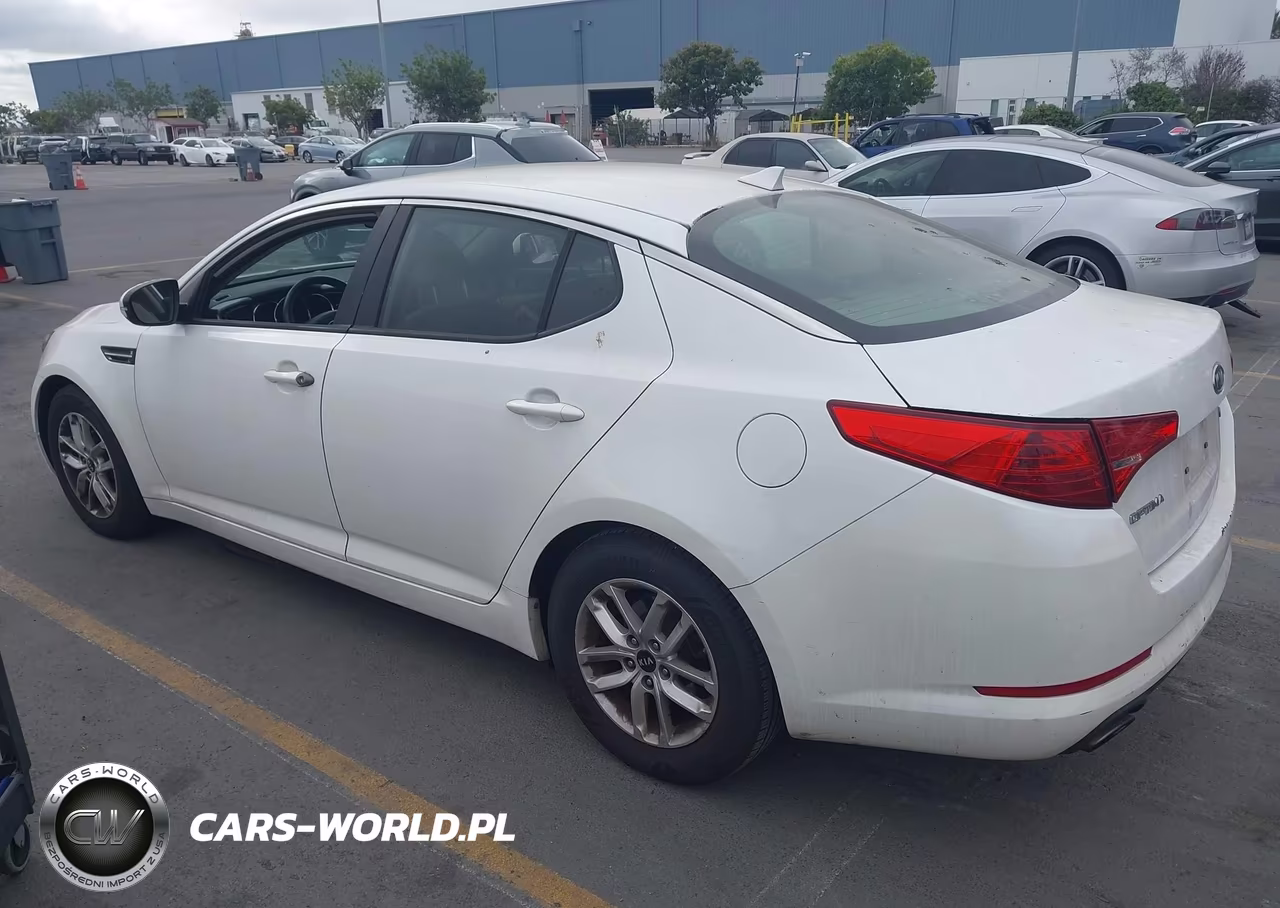 2011 Kia Optima Lx VIN:KNAGM4A72B5080944 - 3