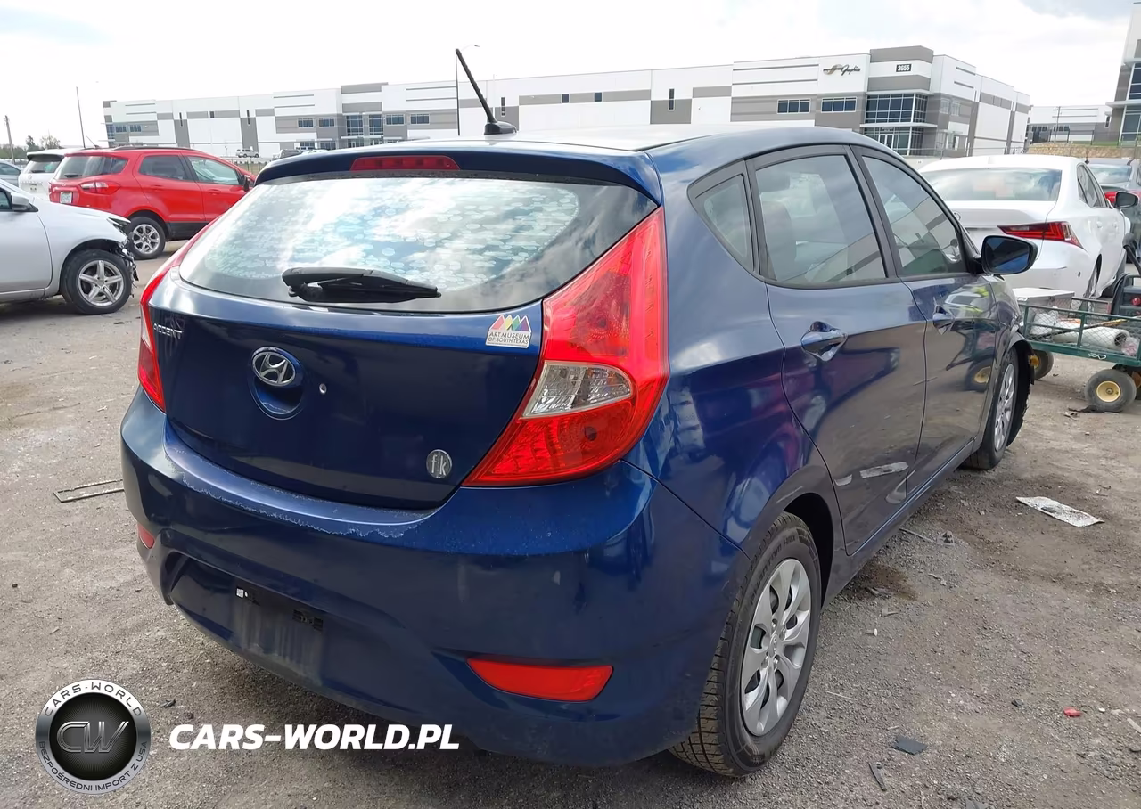 2017 Hyundai Accent Se VIN:KMHCT5AE3HU344739 - 4