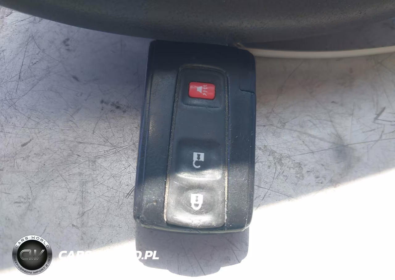 2005 Toyota Prius VIN:JTDKB20U953045543 - 11