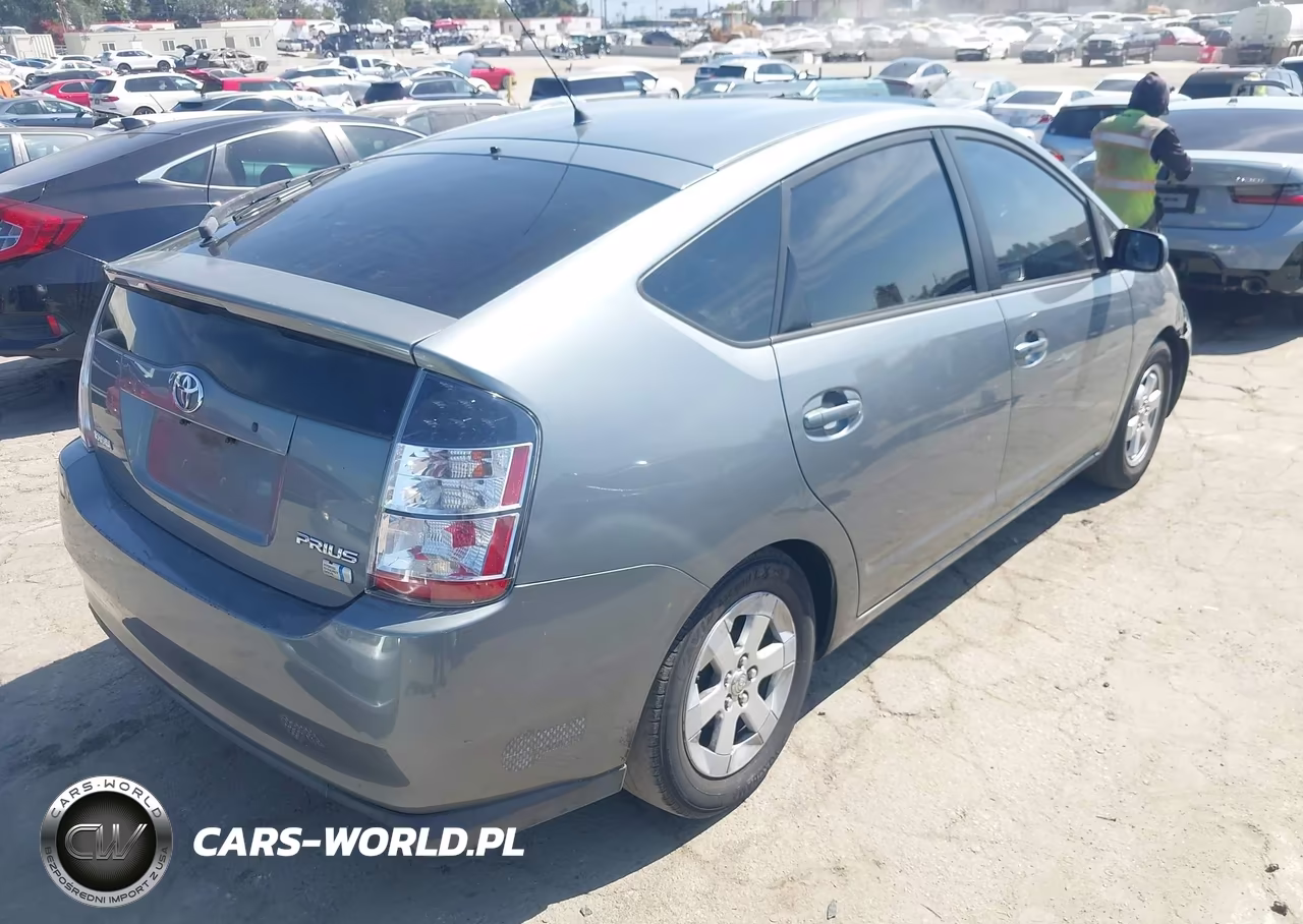 2005 Toyota Prius VIN:JTDKB20U953045543 - 4