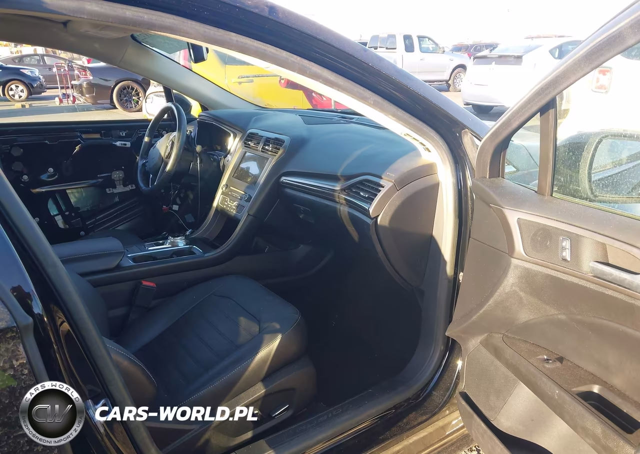 2018 Ford Fusion Se VIN:3FA6P0HD5JR240858 - 5