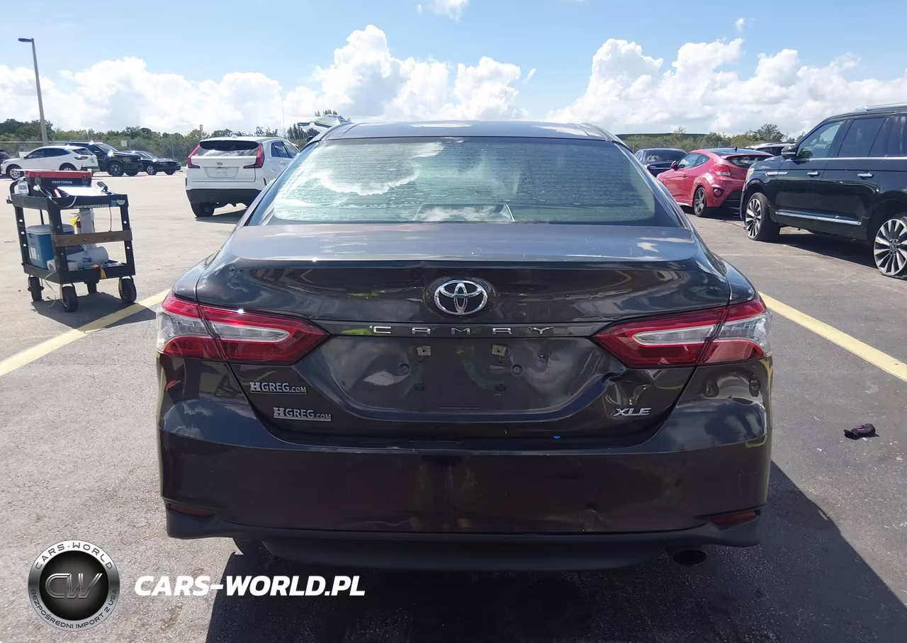 2018 Toyota Camry Xle VIN:4T1B11HK5JU051534 - 16