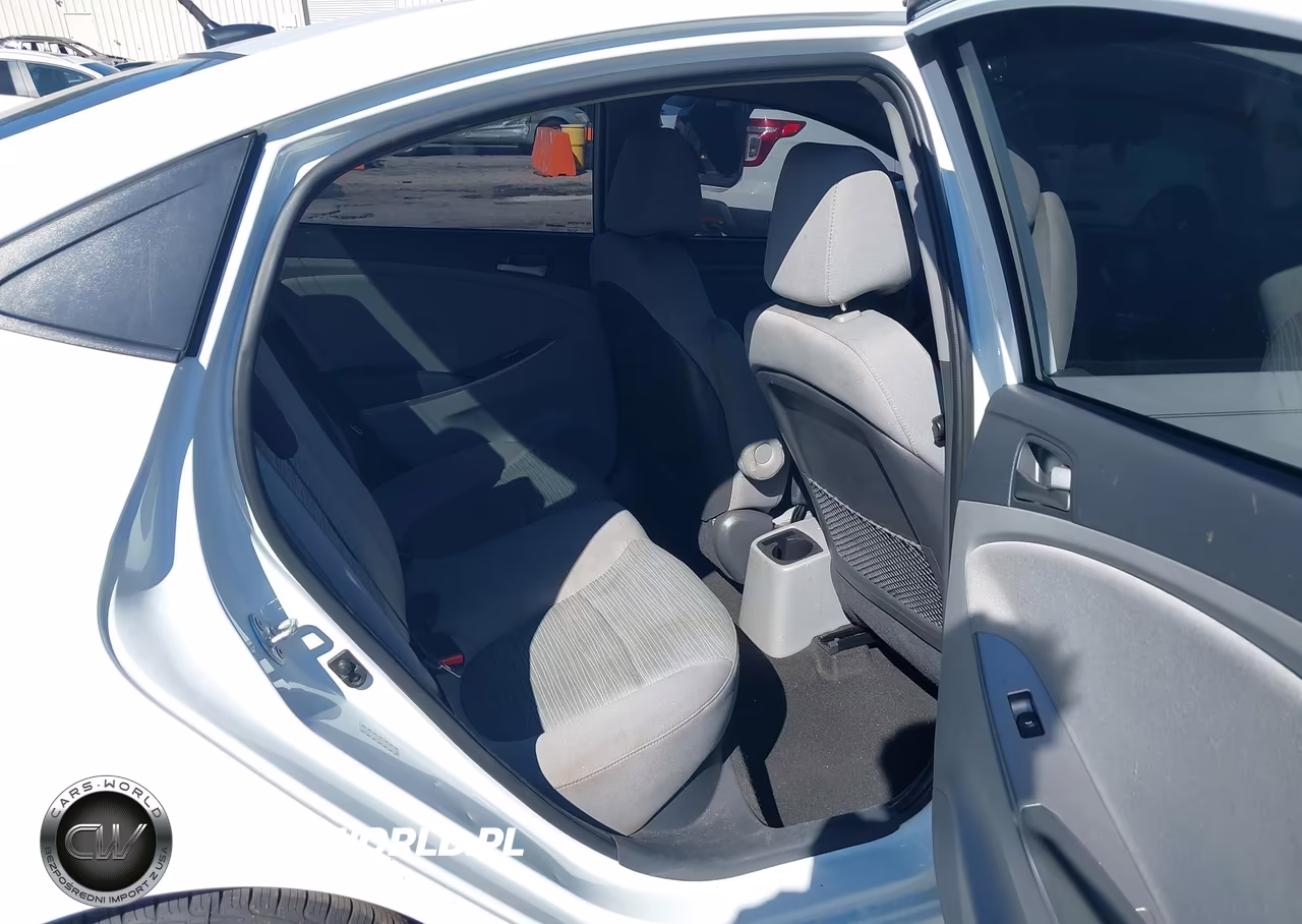2015 Hyundai Accent Gls VIN:KMHCT4AE5FU905434 - 8