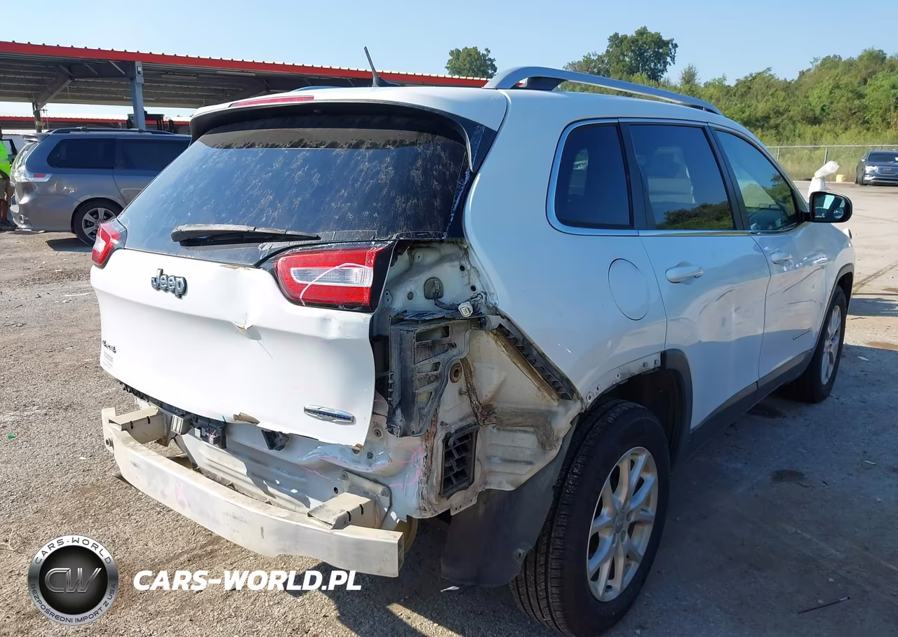2014 Jeep Cherokee Latitude VIN:1C4PJMCB2EW294991 - 4