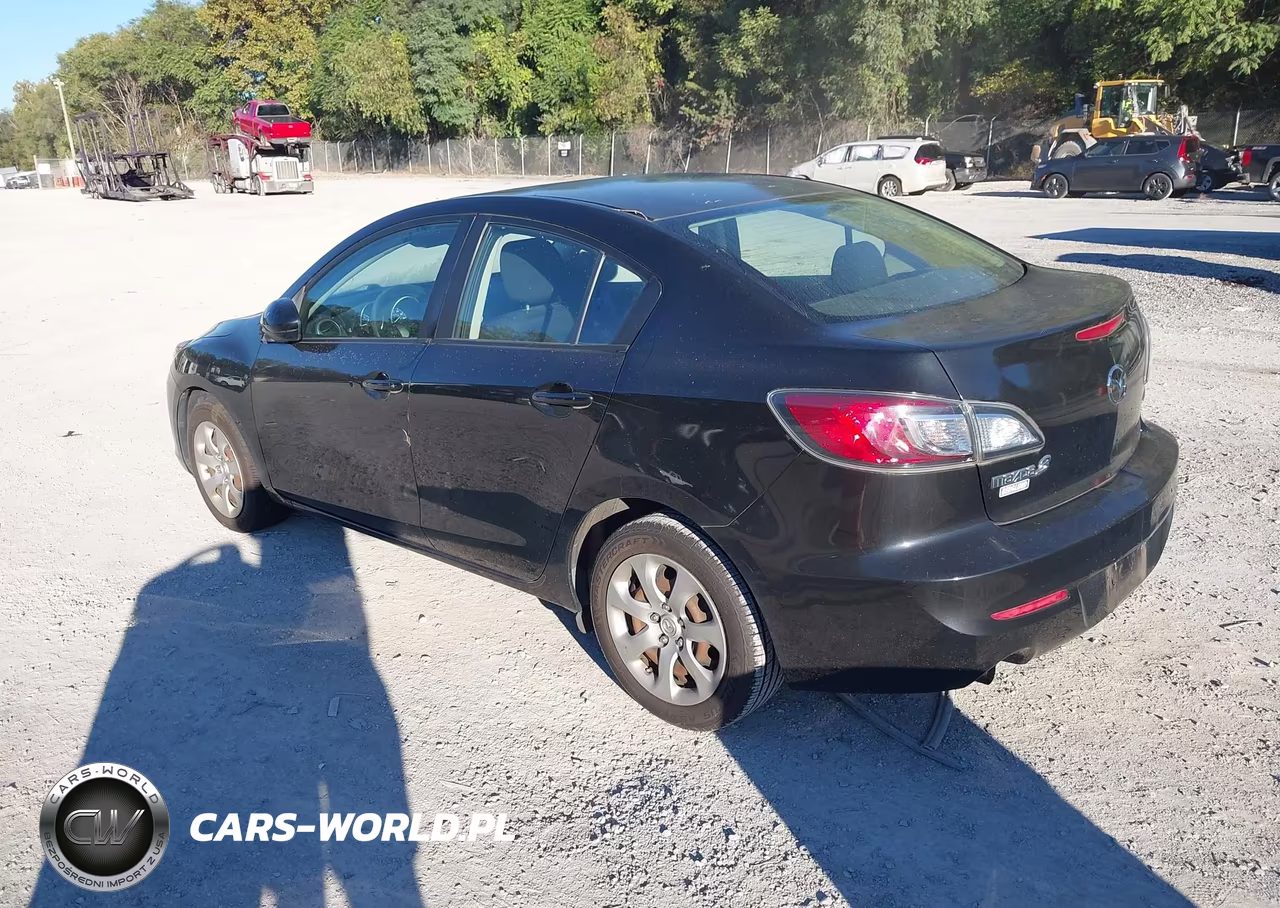 2013 Mazda Mazda3 I Sport VIN:JM1BL1U70D1845962 - 3