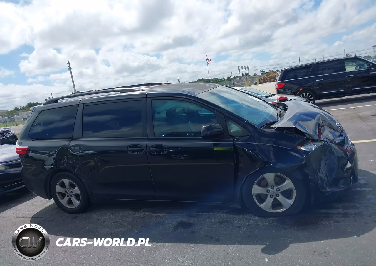 2016 Toyota Sienna Le 8 Passenger VIN:5TDKK3DC6GS718636 - 13