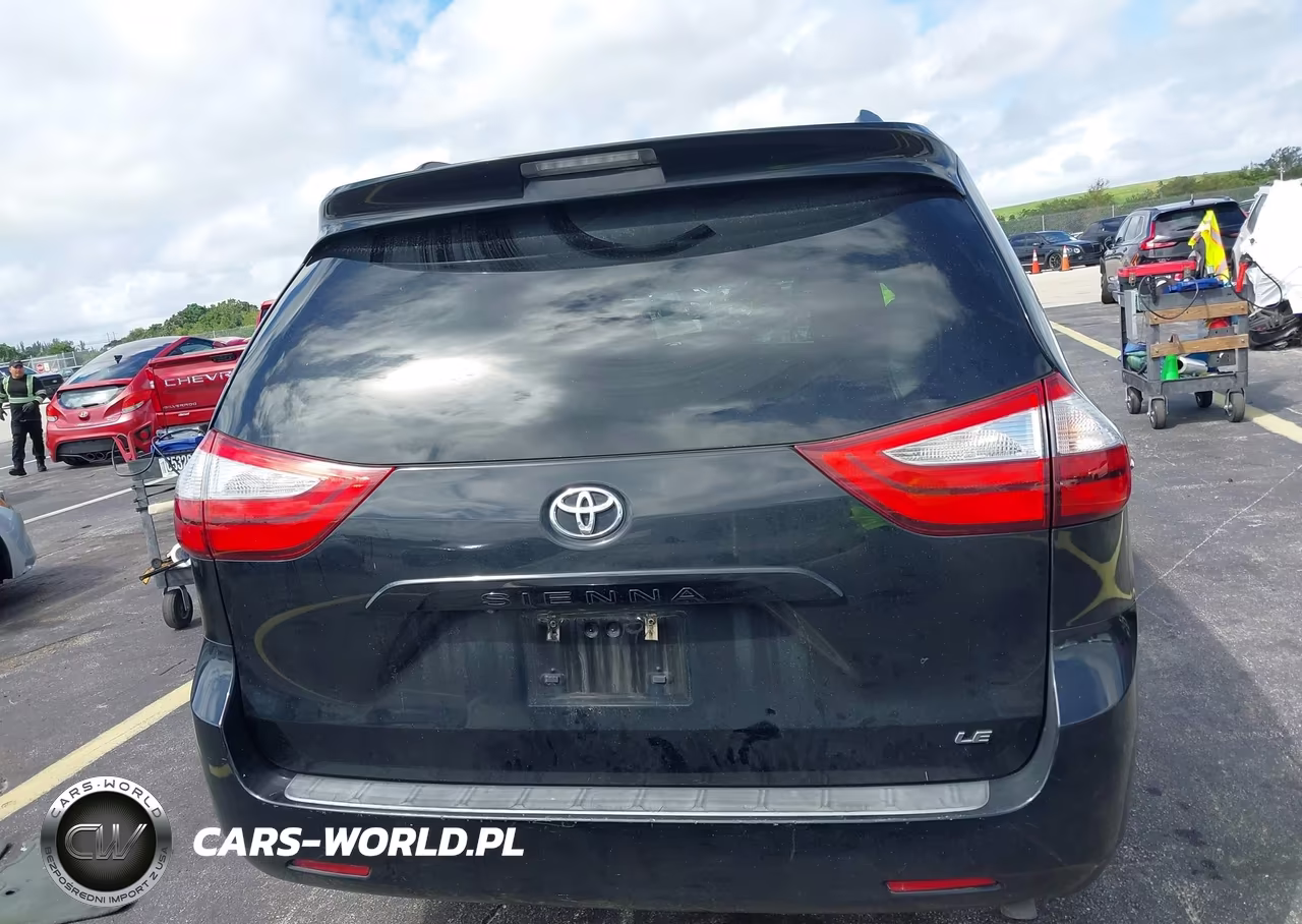 2016 Toyota Sienna Le 8 Passenger VIN:5TDKK3DC6GS718636 - 16