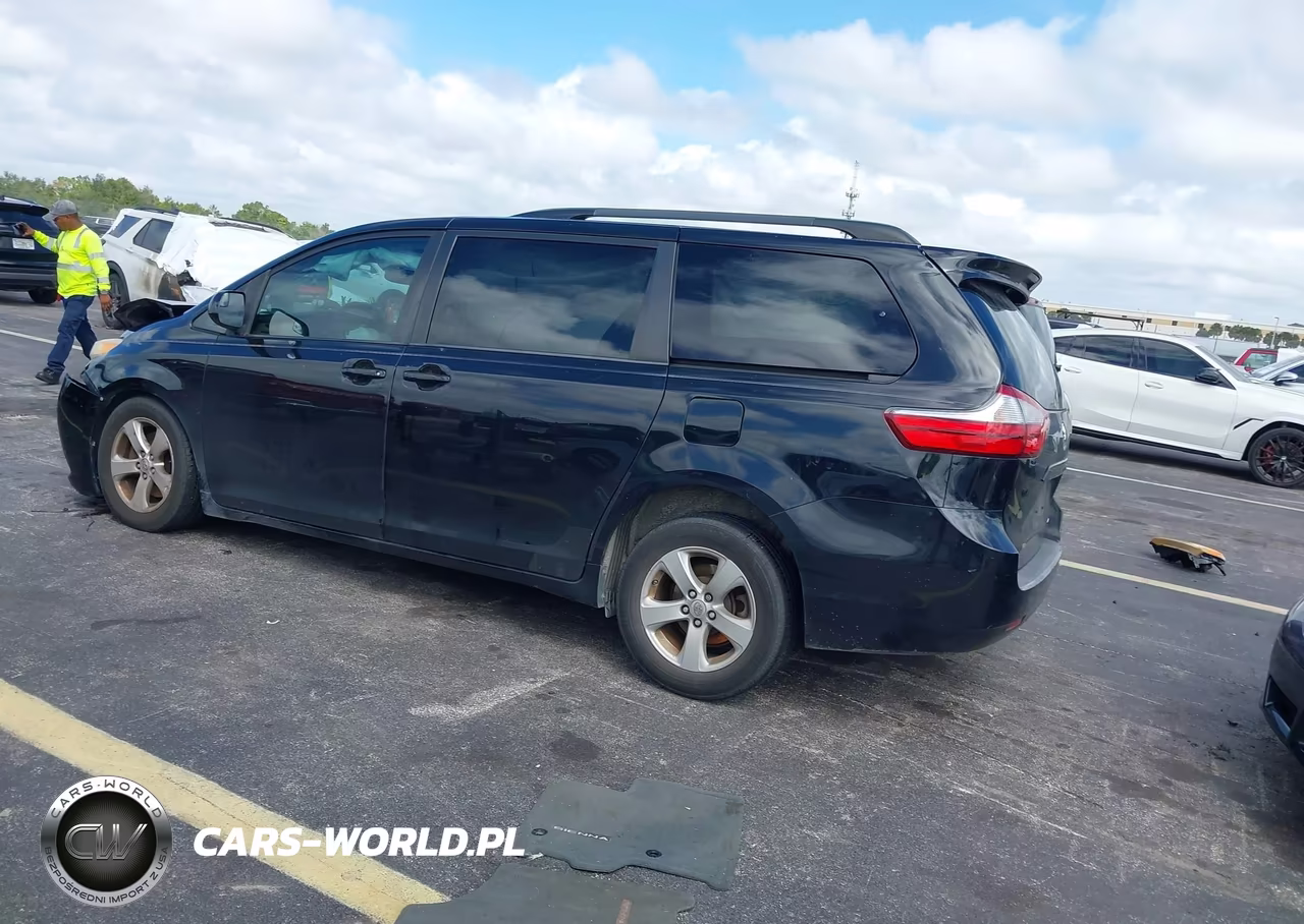 2016 Toyota Sienna Le 8 Passenger VIN:5TDKK3DC6GS718636 - 3