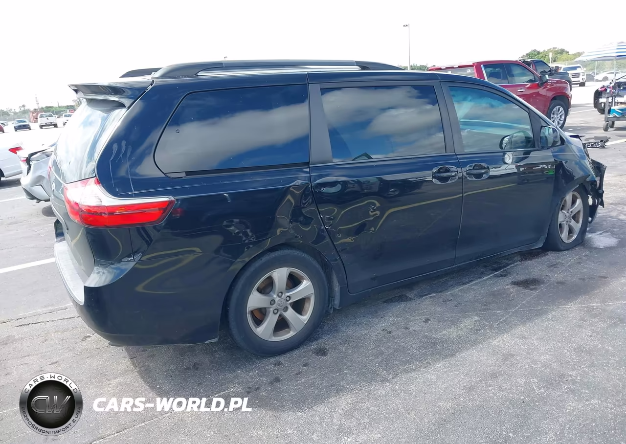 2016 Toyota Sienna Le 8 Passenger VIN:5TDKK3DC6GS718636 - 4
