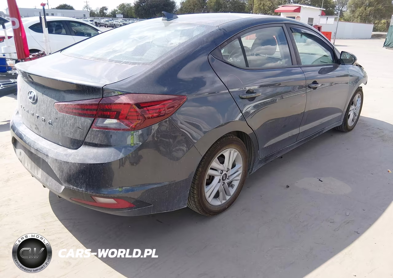 2020 Hyundai Elantra Sel VIN:5NPD84LF9LH580373 - 4
