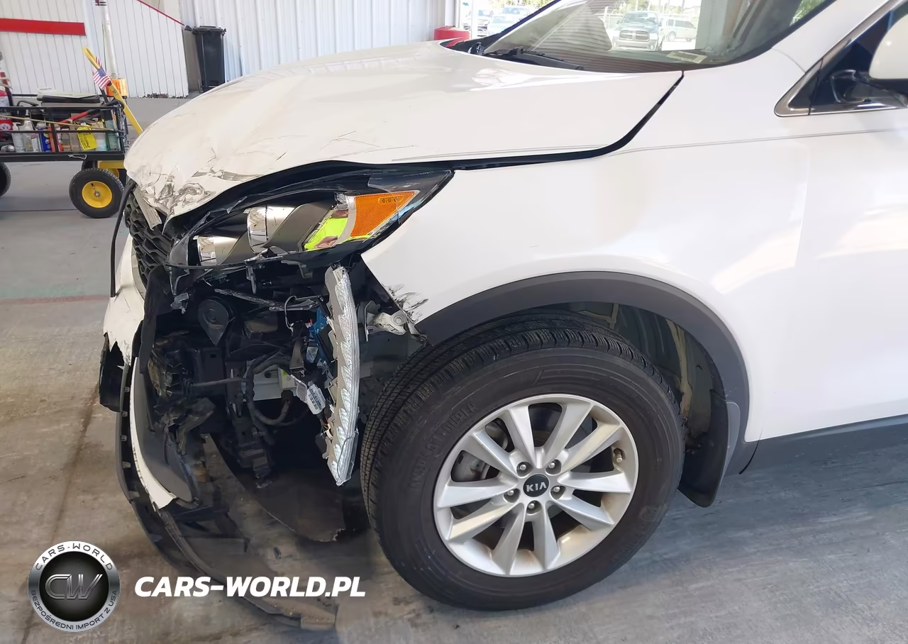 2020 Kia Sorento 2.4L L VIN:5XYPG4A30LG678661 - 6