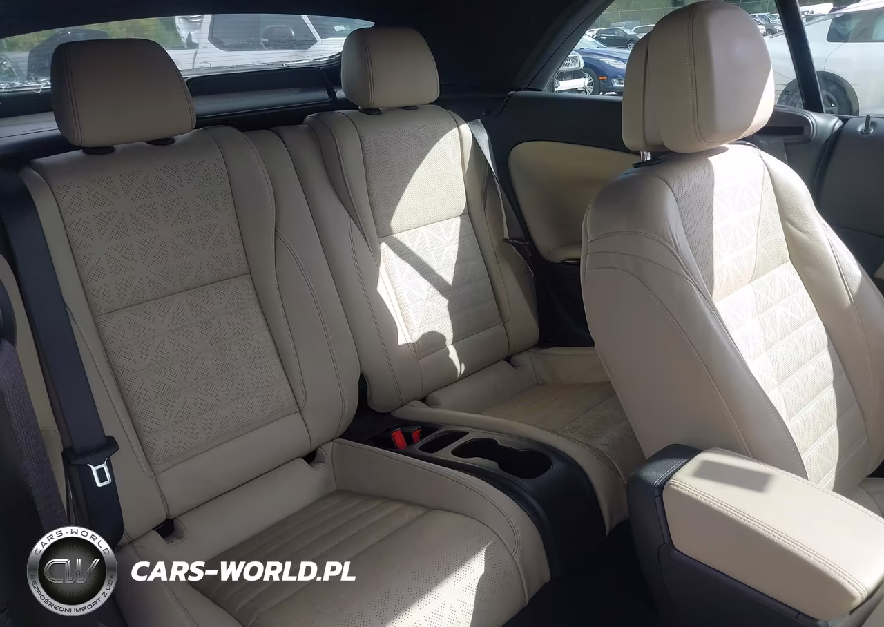 2019 Buick Cascada Premium VIN:W04WH3N58KG300561 - 8