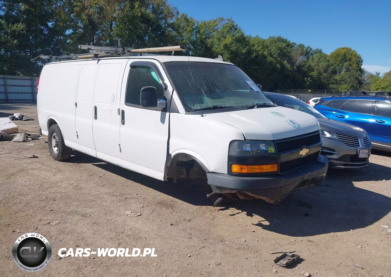 2018 Chevrolet Express 2500 Work Van VIN:1GCWGBFB3J1337347 - 1
