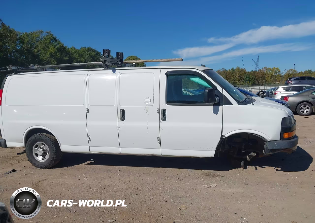 2018 Chevrolet Express 2500 Work Van VIN:1GCWGBFB3J1337347 - 12