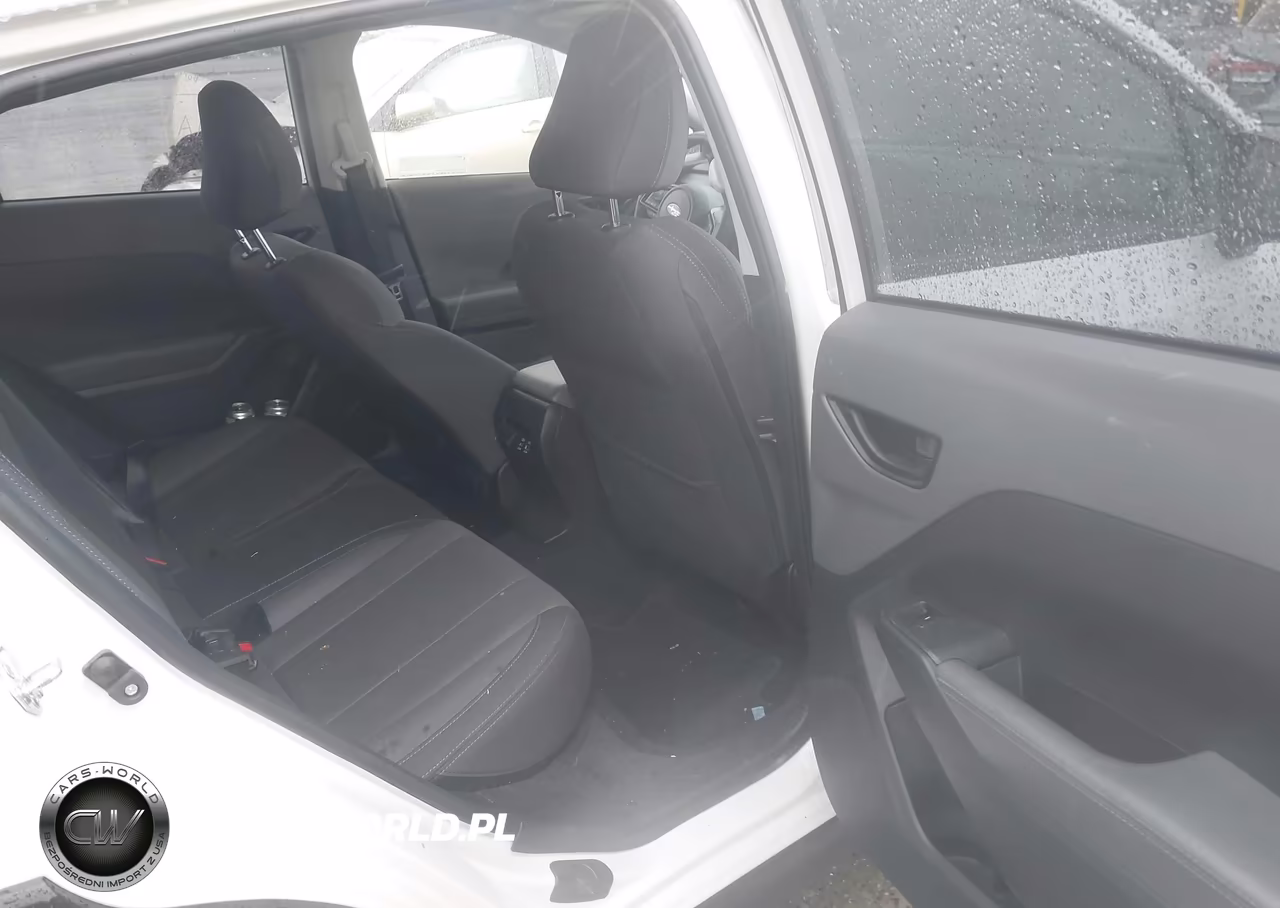 2025 Subaru Crosstrek Premium VIN:JF2GUHDC1S8253162 - 8