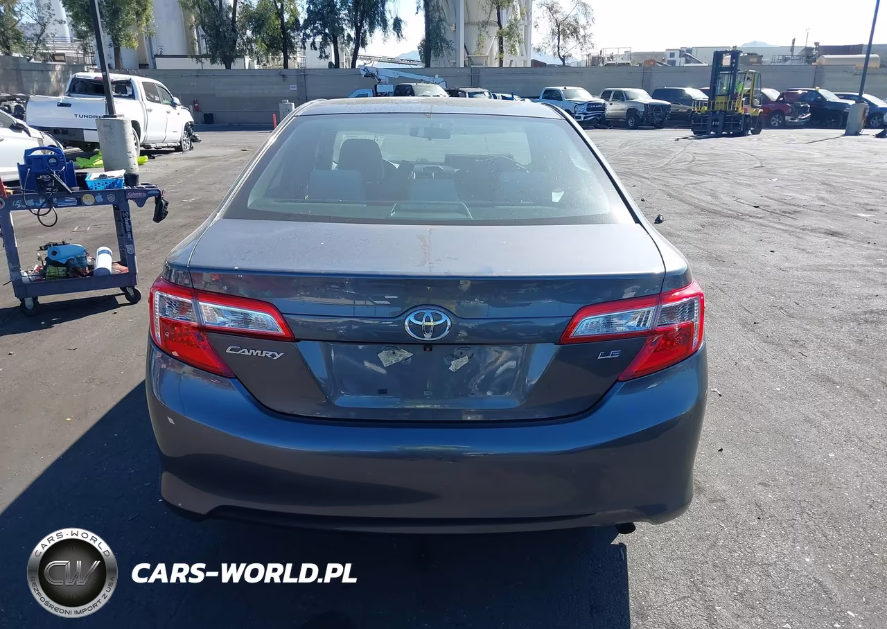 2013 Toyota Camry Le VIN:4T4BF1FK5DR305581 - 16