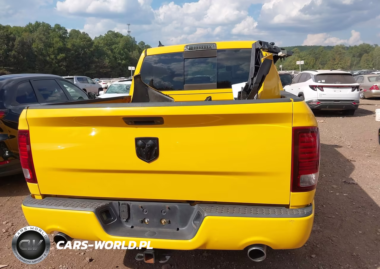 2016 Ram 1500 Sport VIN:1C6RR6MT6GS332695 - 16