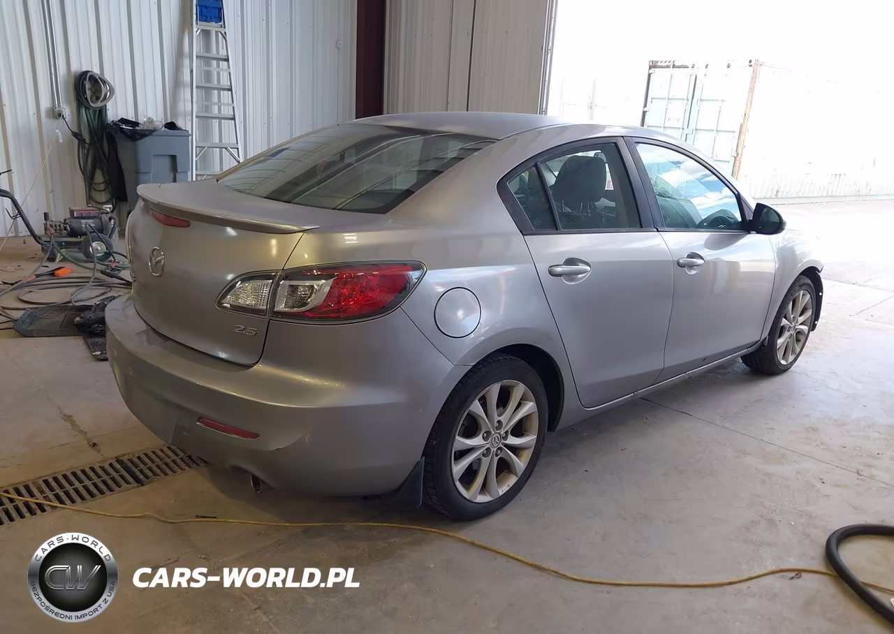 2011 Mazda Mazda3 S Sport VIN:JM1BL1U68B1414824 - 4