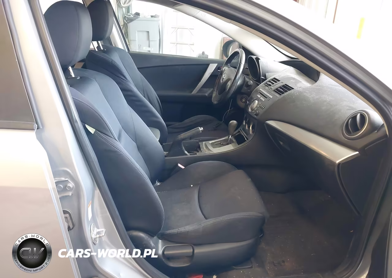 2011 Mazda Mazda3 S Sport VIN:JM1BL1U68B1414824 - 5