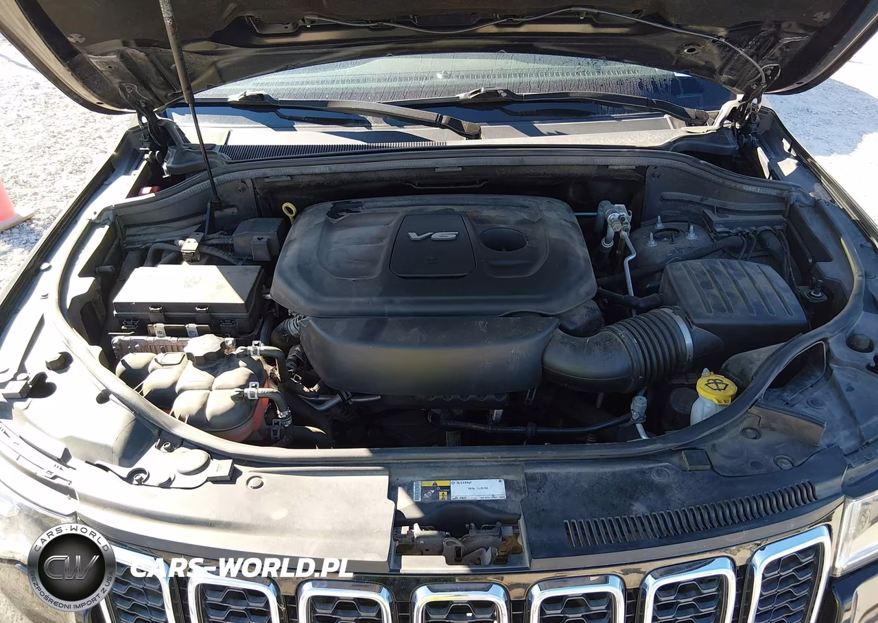 2017 Jeep Grand Cherokee Laredo 4X2 VIN:1C4RJEAG4HC664518 - 10