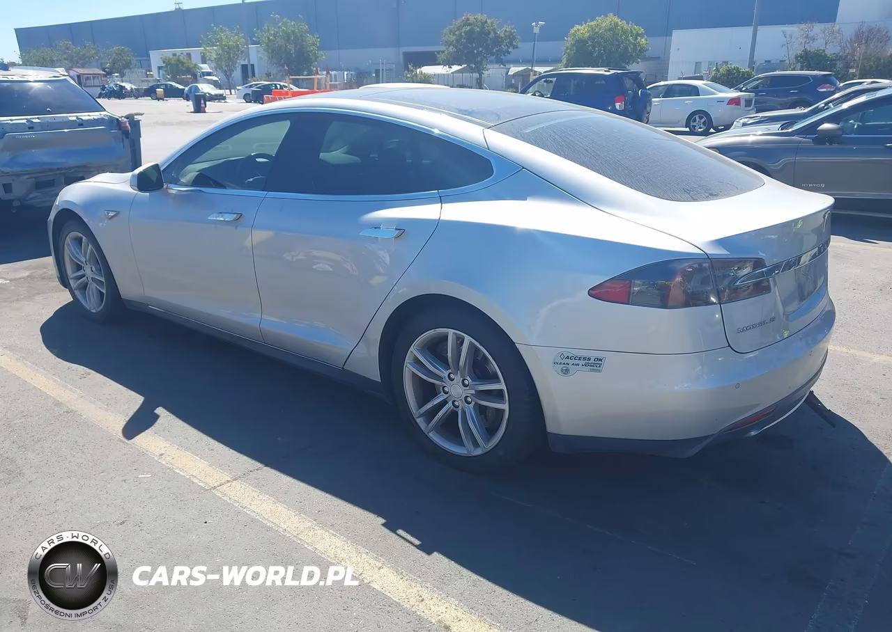 2013 Tesla Model S VIN:5YJSA1CN2DFP26274 - 3