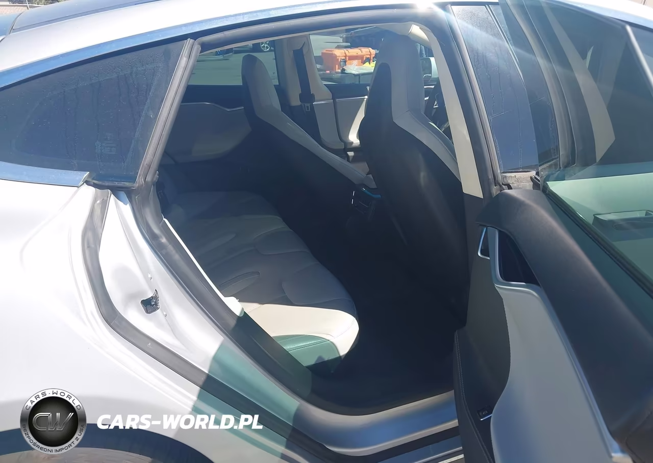 2013 Tesla Model S VIN:5YJSA1CN2DFP26274 - 8