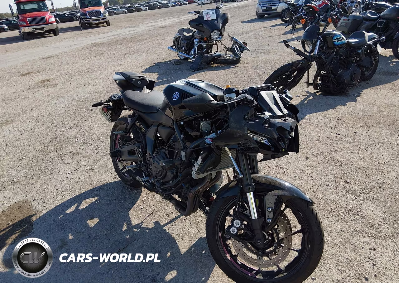 2025 Yamaha Yzfr7