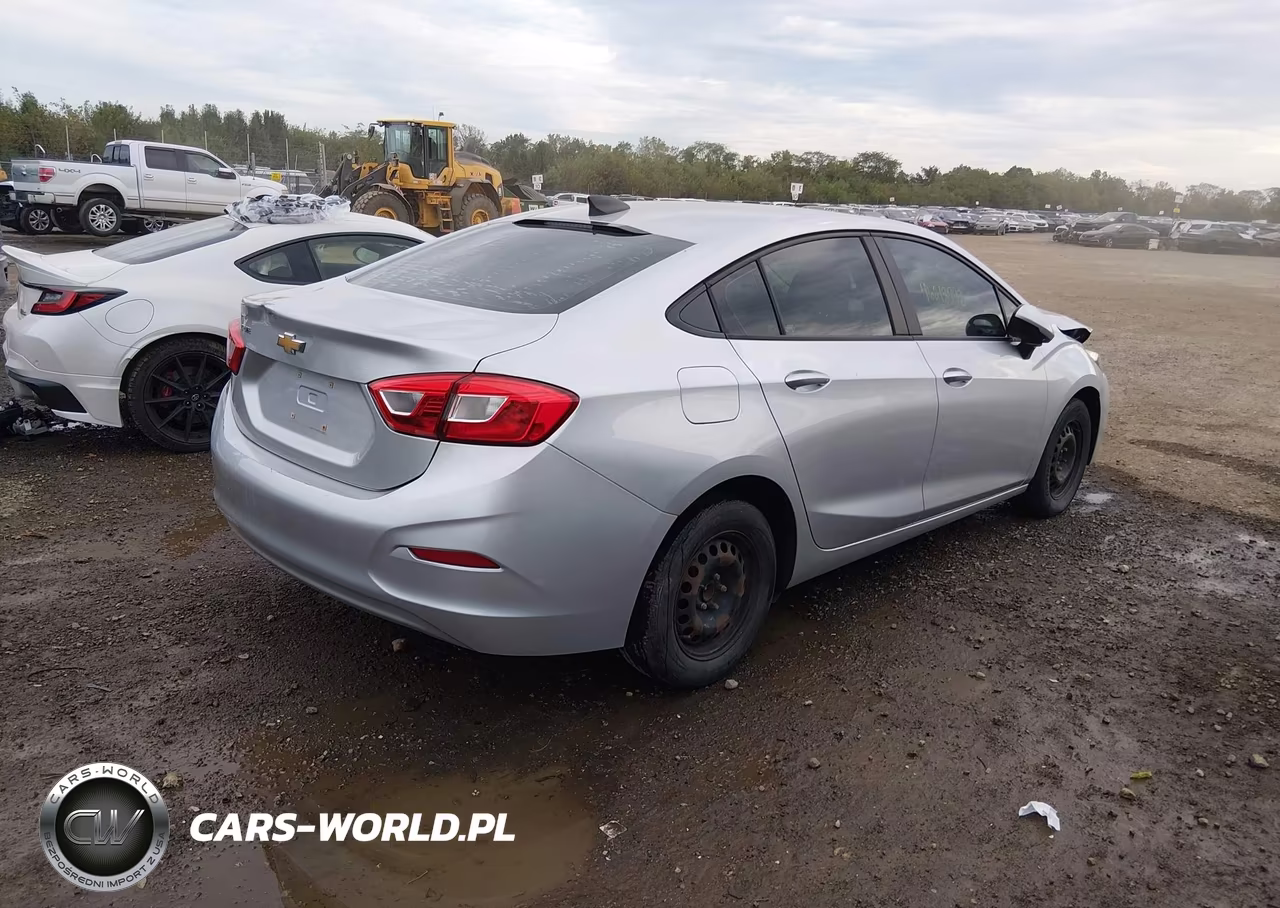 2018 Chevrolet Cruze Ls Auto VIN:1G1BC5SM7J7115192 - 4