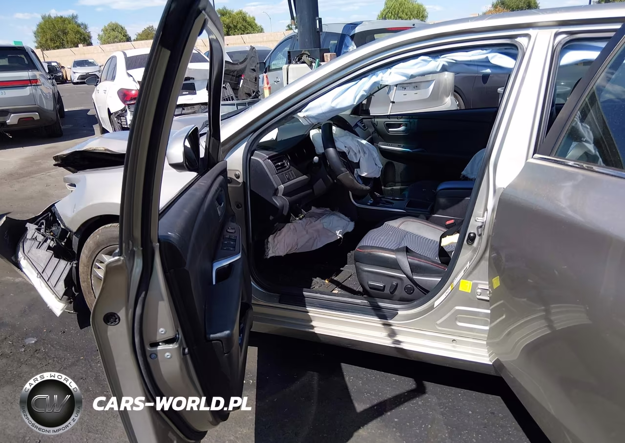 2015 Toyota Camry Se VIN:4T1BF1FK7FU054320 - 5