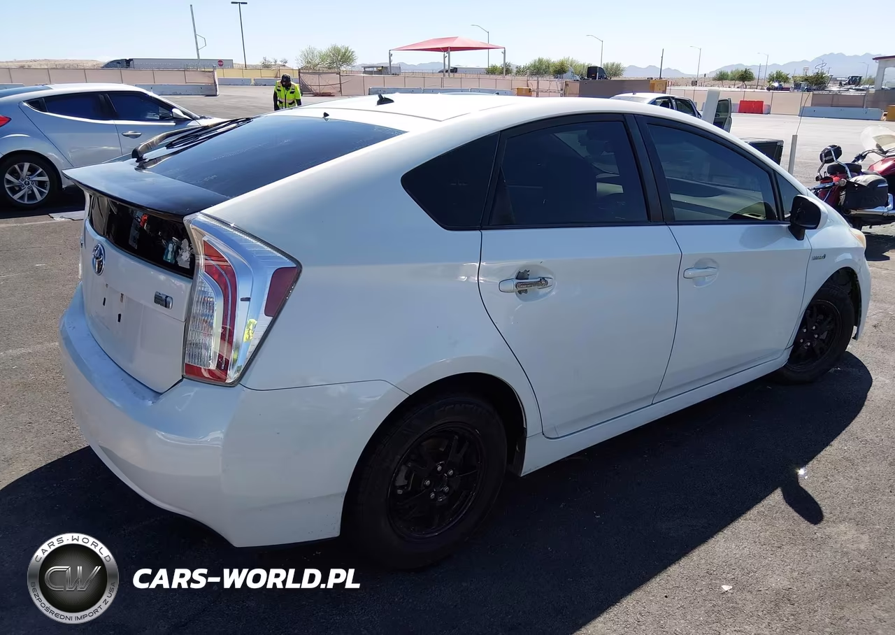 2012 Toyota Prius Two VIN:JTDKN3DU5C1487963 - 4