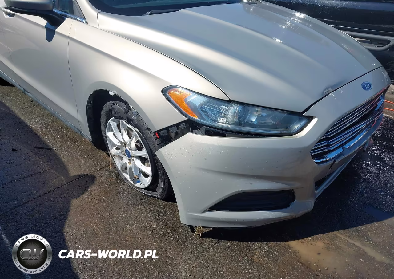 2015 Ford Fusion S VIN:3FA6P0G7XFR261420 - 6