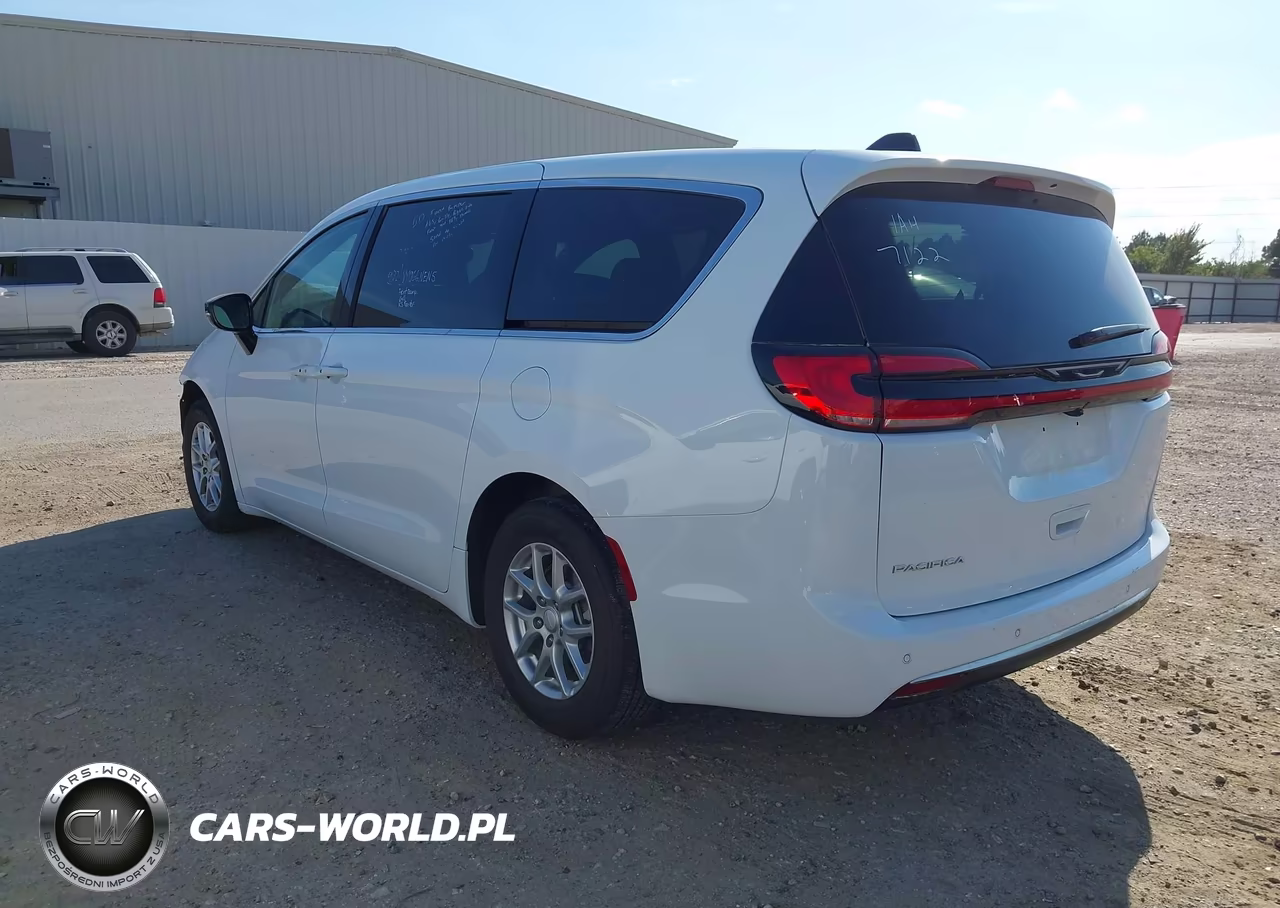 2027 Chrysler Pacifica VIN:2C4RC1BG1VR566826 - 3