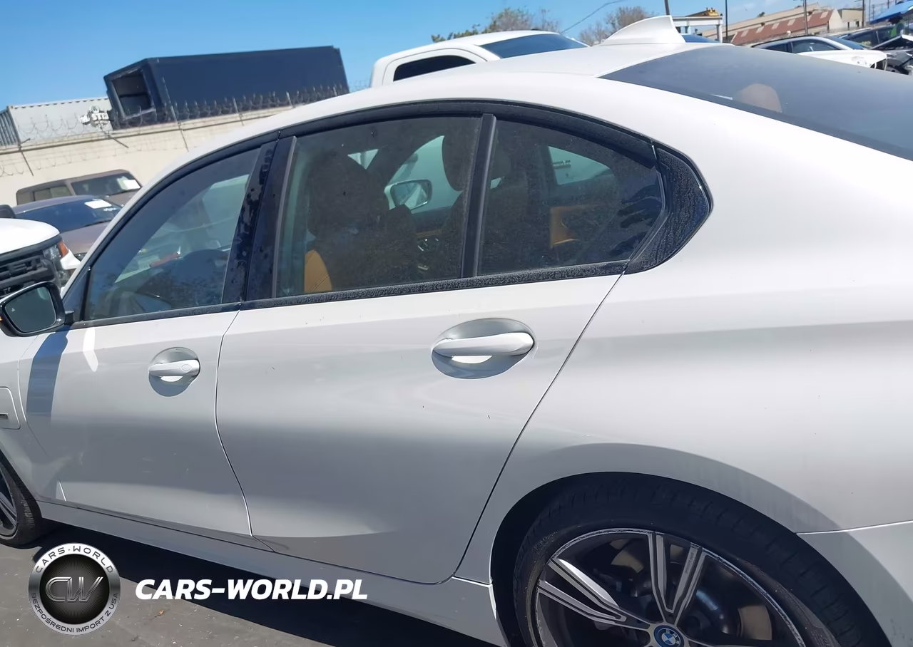 2022 BMW 330E VIN:3MW5P7J03N8C33924 - 14