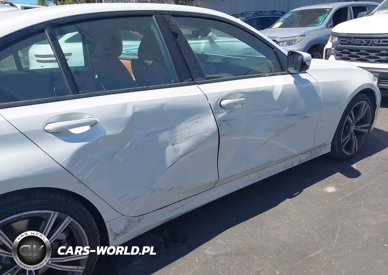 2022 BMW 330E VIN:3MW5P7J03N8C33924 - 6