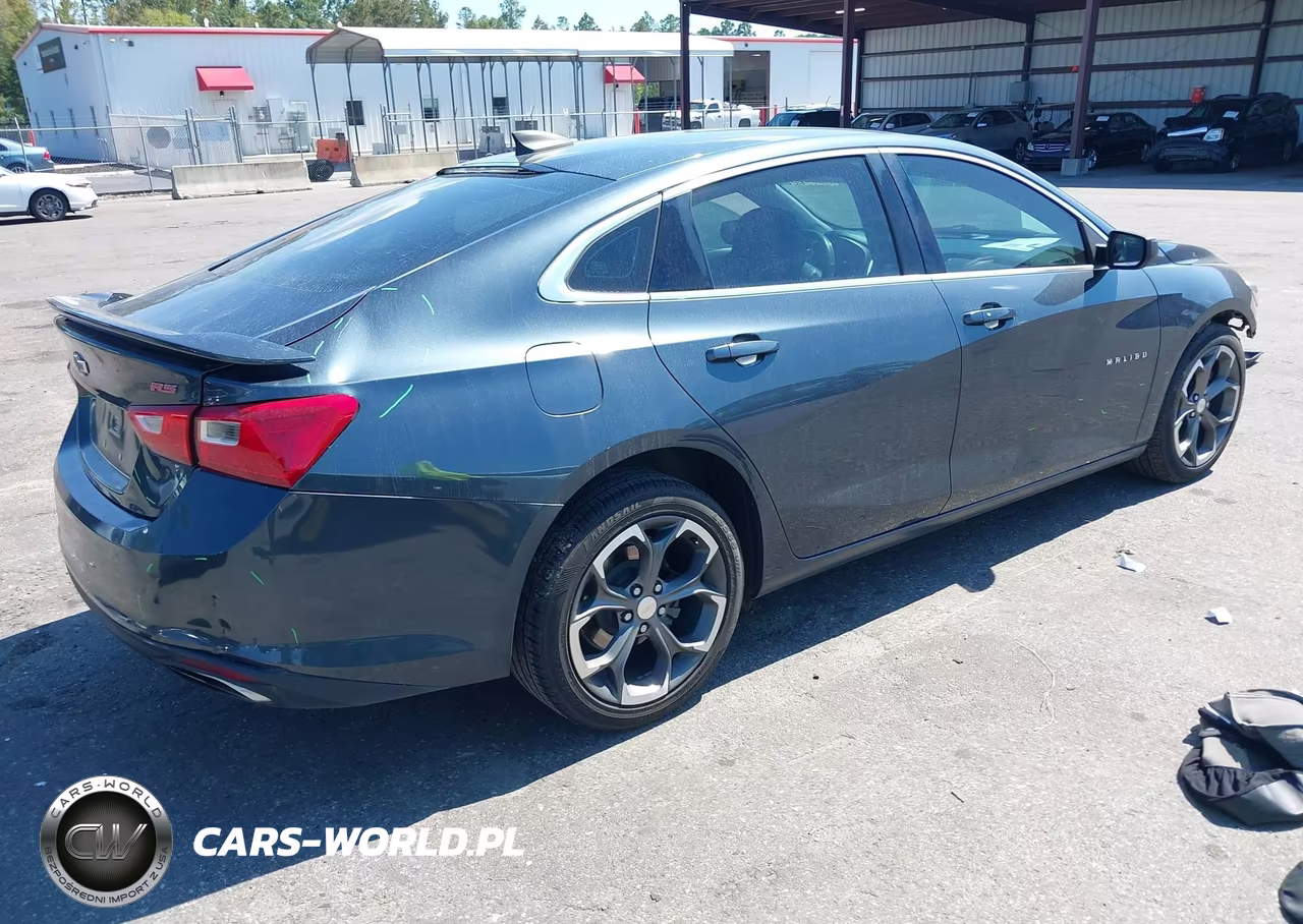 2019 Chevrolet Malibu Rs VIN:1G1ZG5ST9KF224304 - 4