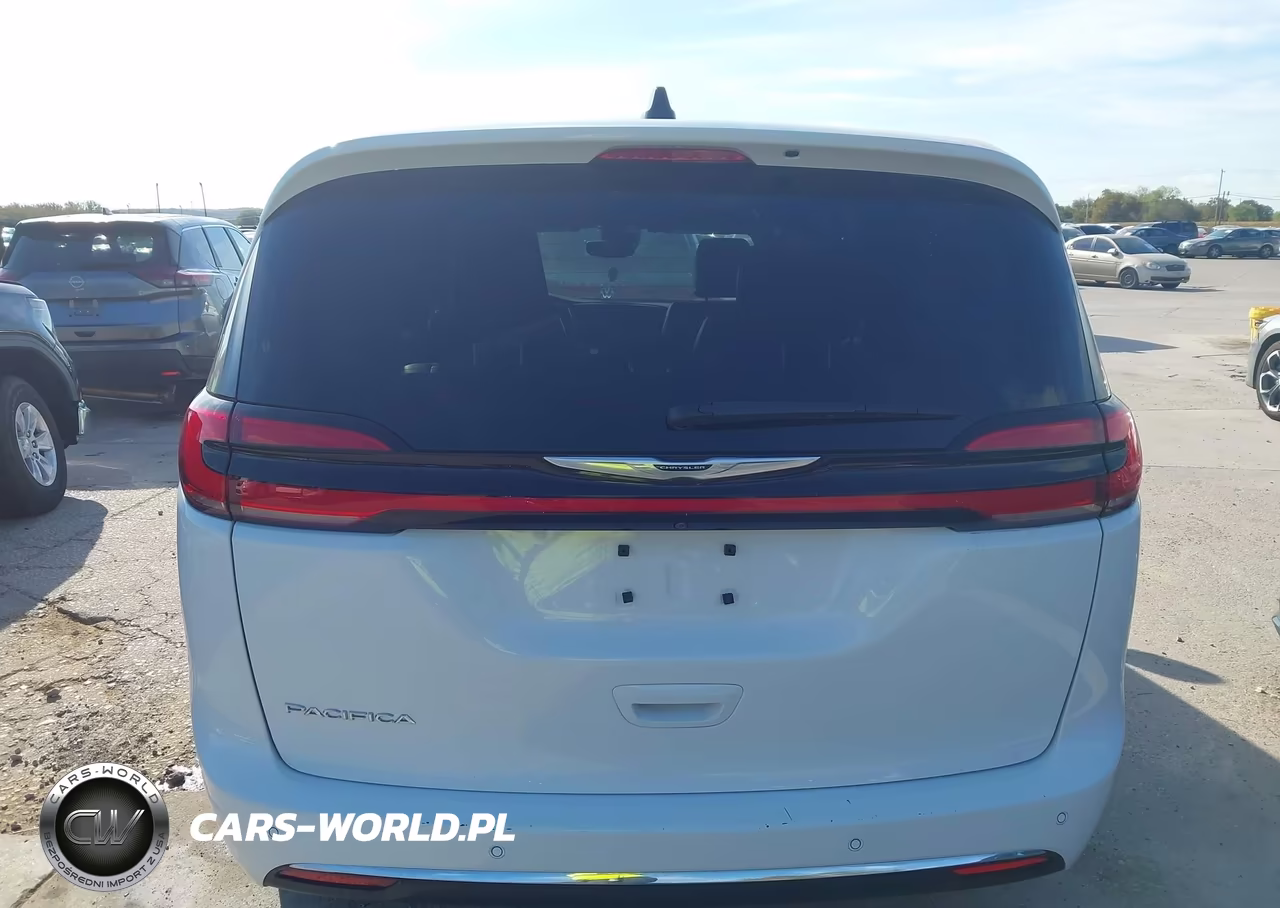 2025 Chrysler Pacifica Select VIN:2C4RC1BG8SR509373 - 16