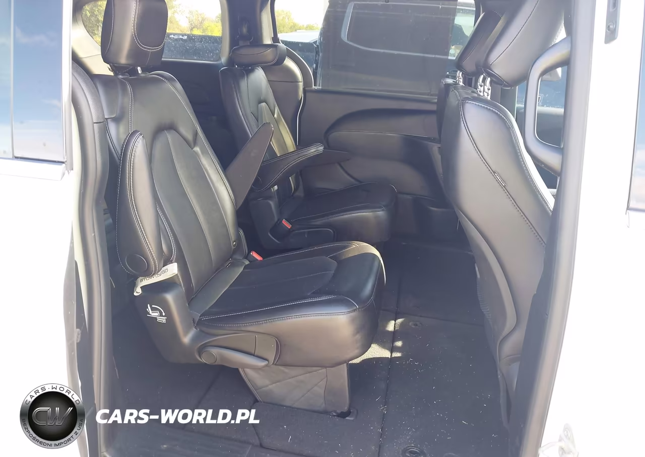 2025 Chrysler Pacifica Select VIN:2C4RC1BG8SR509373 - 8