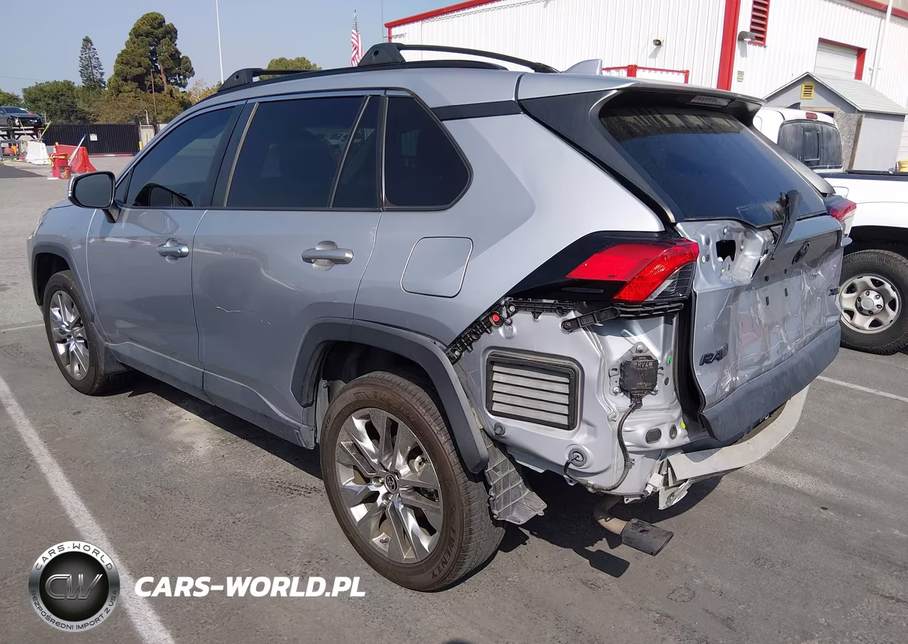 2022 Toyota Rav4 Xle Premium VIN:2T3C1RFVXNC205380 - 3