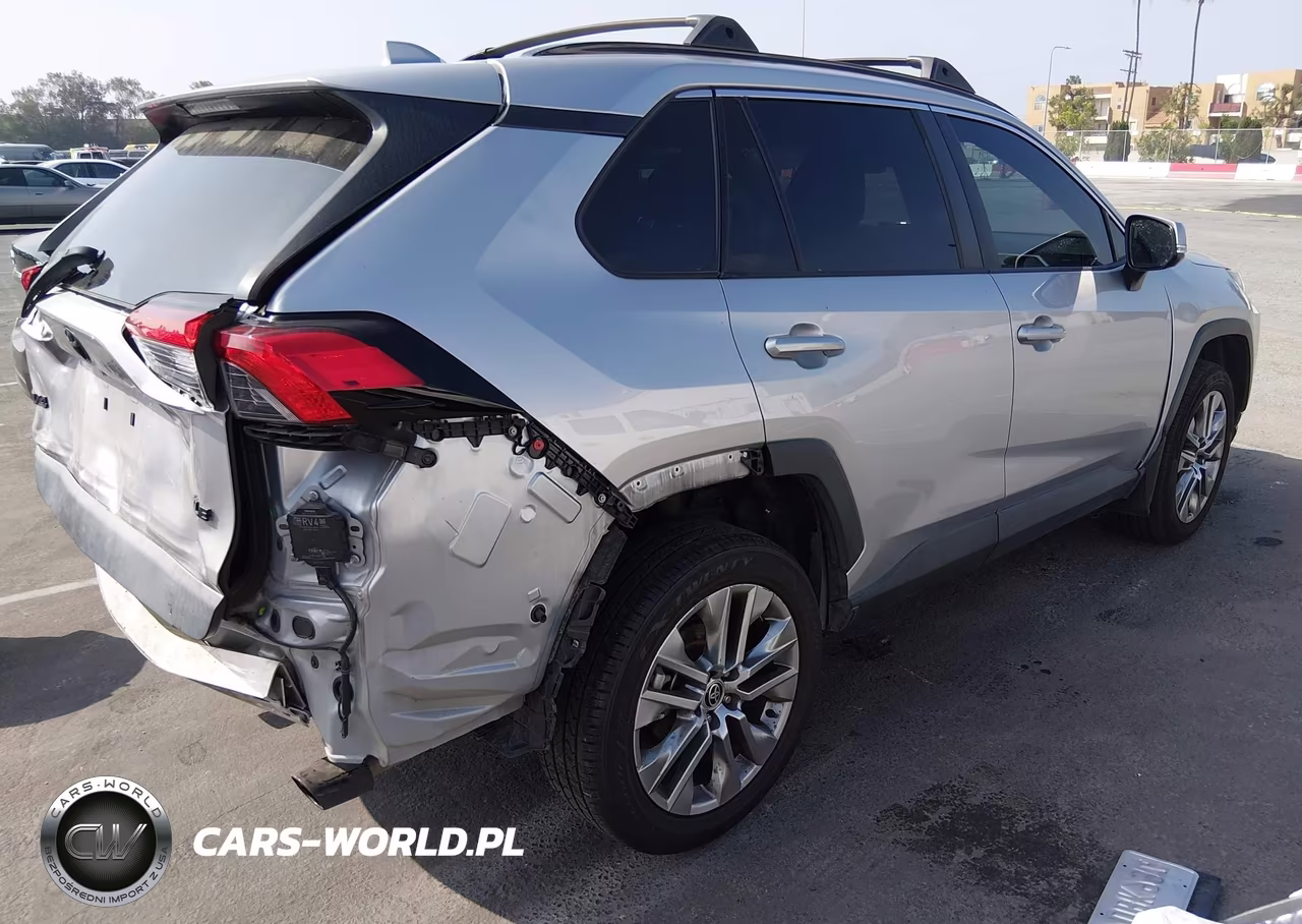 2022 Toyota Rav4 Xle Premium VIN:2T3C1RFVXNC205380 - 4