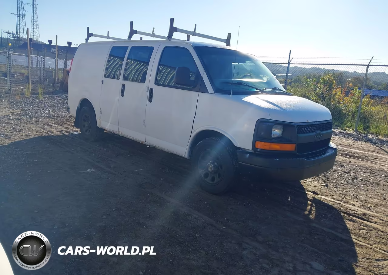 2009 Chevrolet Express 1500 Work Van