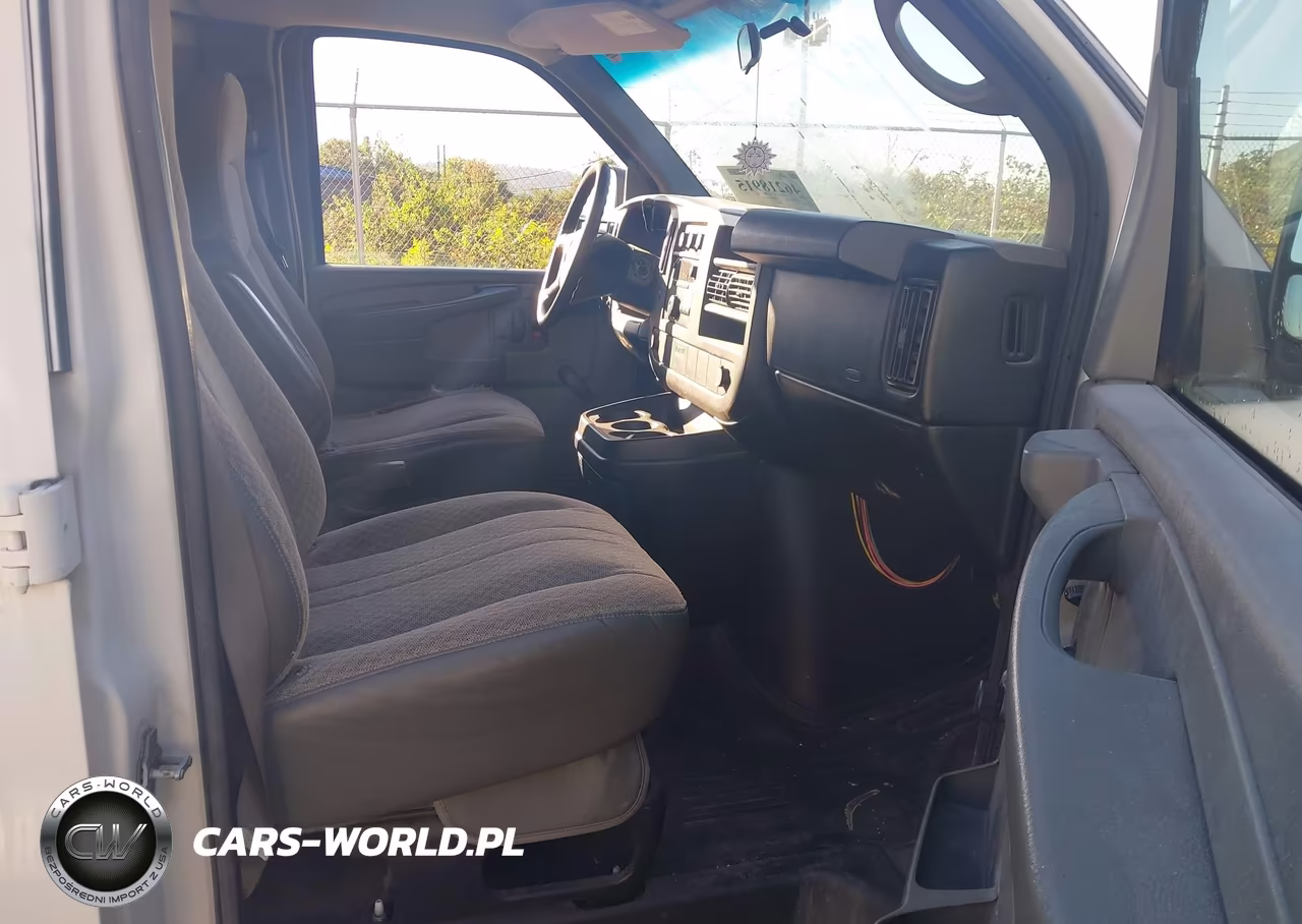 2009 Chevrolet Express 1500 Work Van VIN:1GCFH154191165437 - 5