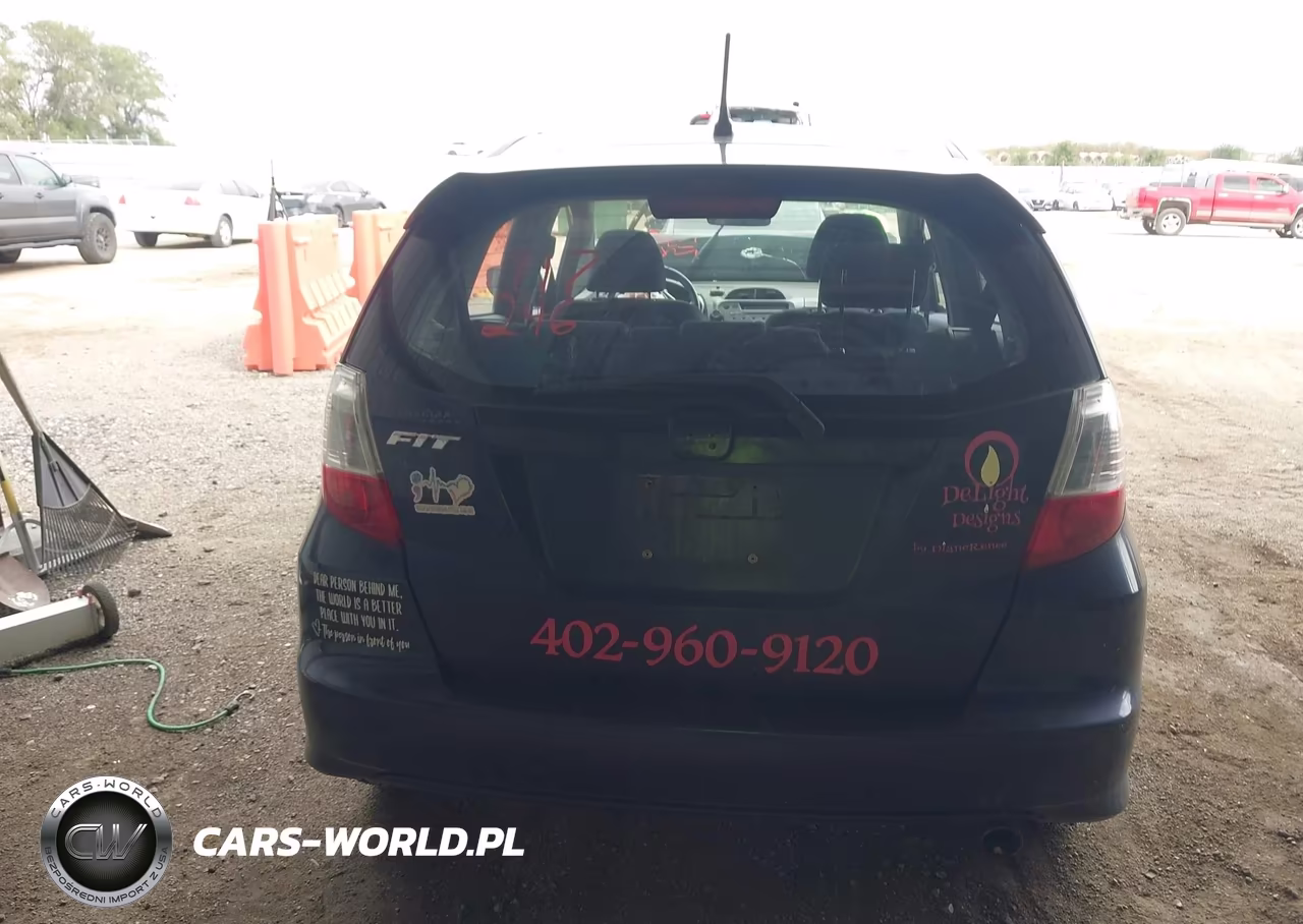 2009 Honda Fit Sport VIN:JHMGE88429S035810 - 16