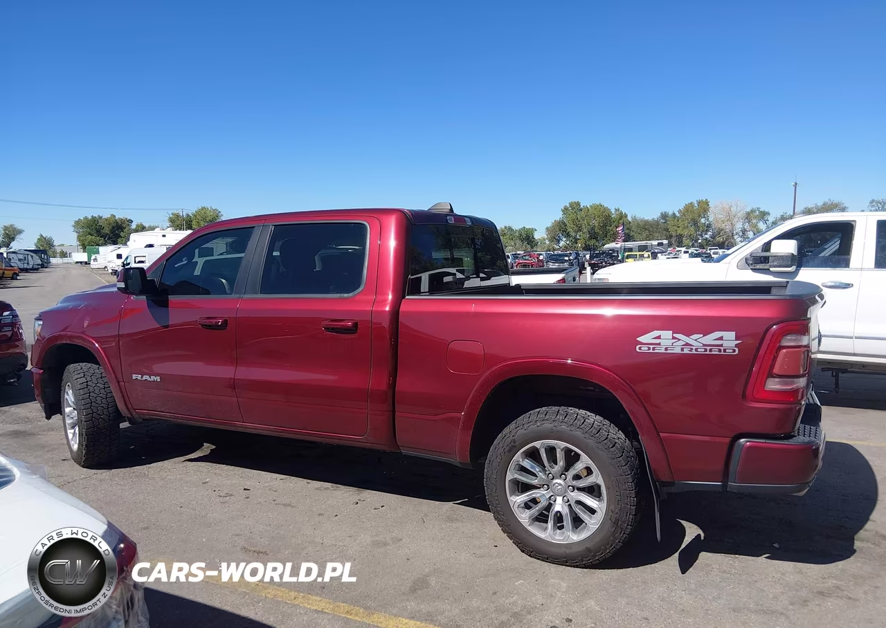 2019 Ram 1500 Laramie 4X4 6'4 Box VIN:1C6SRFRT3KN923214 - 14