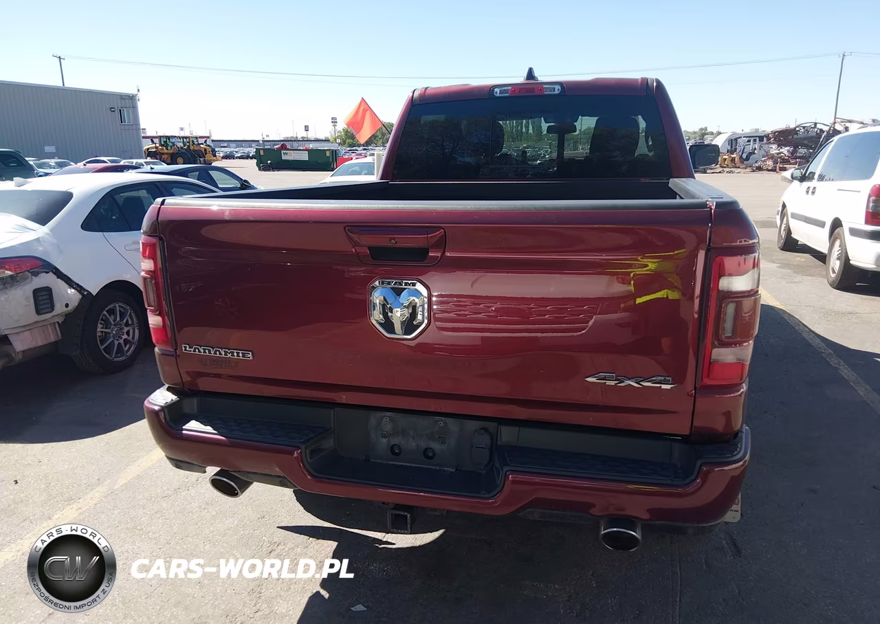 2019 Ram 1500 Laramie 4X4 6'4 Box VIN:1C6SRFRT3KN923214 - 16
