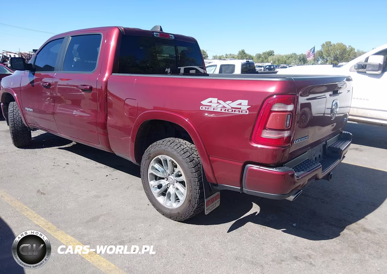 2019 Ram 1500 Laramie 4X4 6'4 Box VIN:1C6SRFRT3KN923214 - 3