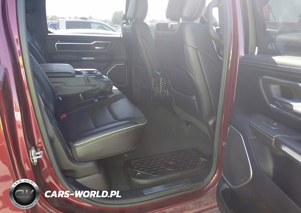 2019 Ram 1500 Laramie 4X4 6'4 Box VIN:1C6SRFRT3KN923214 - 8